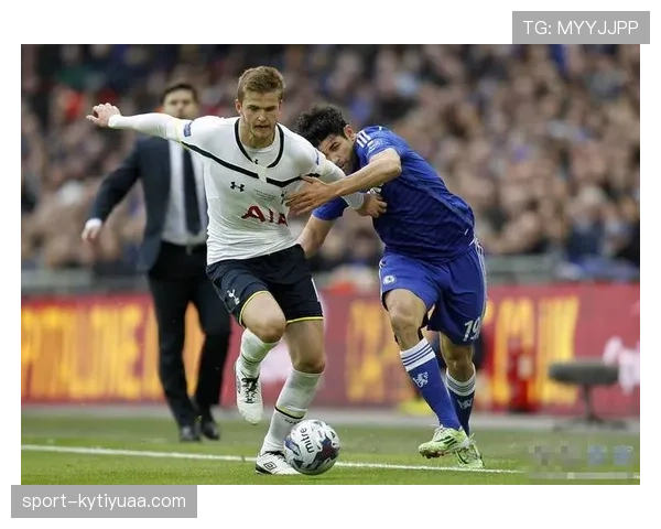 合法冲撞判定规则：球权、肩部接触与是否构成犯规的关键条件