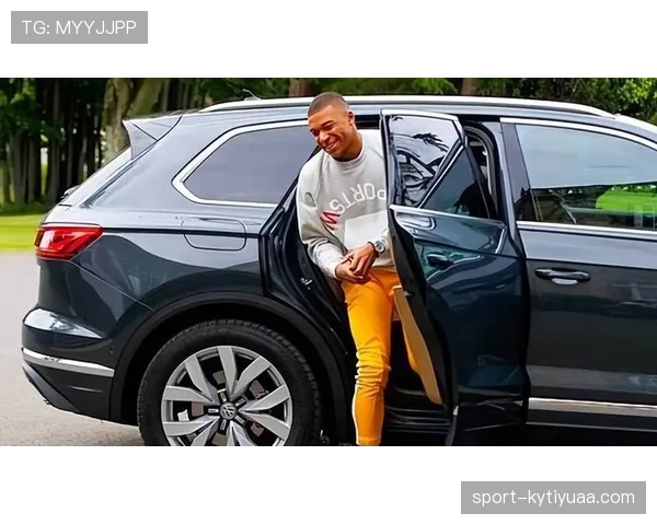 姆巴佩又双叒换车了？这月工资刚发吧