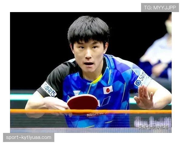 张本智和家冰箱里塞满能量饮料，训练完直接对瓶吹